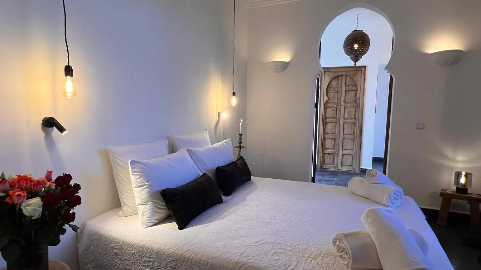Villa Mauresque Jardin Luxuriant Et Piscine Privee Marrakech Marrakesh