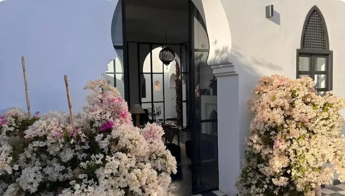 Villa Mauresque Jardin Luxuriant Et Piscine Privee Marrakech Marrakesh