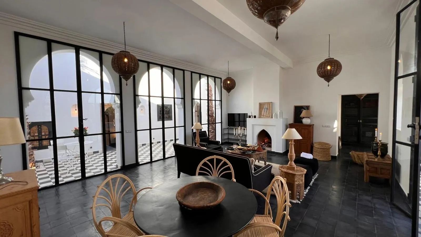 Villa Mauresque Jardin Luxuriant Et Piscine Privee Marrakech Marrakesh