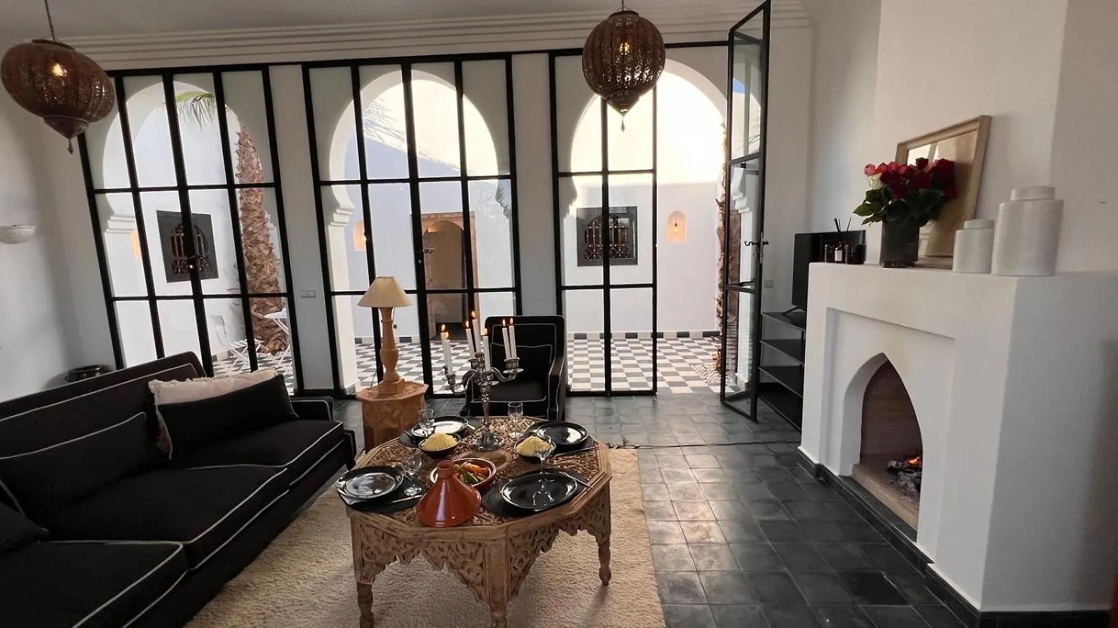 Villa Mauresque Jardin Luxuriant Et Piscine Privee Marrakech Marrakesh Morocco